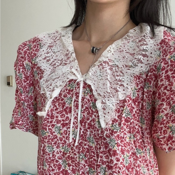 SOLD Vintage 1980s red and white floral cotton dress - Picture 1 of 4